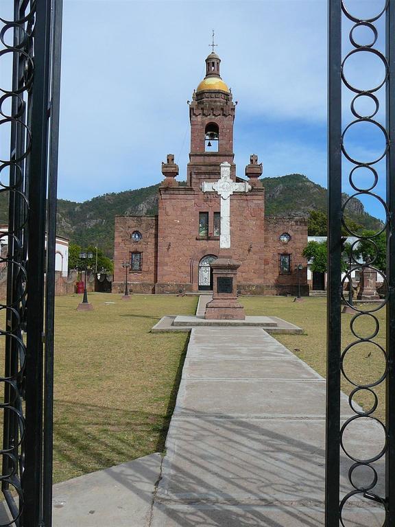 Hotel Paraiso Del Oso Cerocahuí المظهر الخارجي الصورة